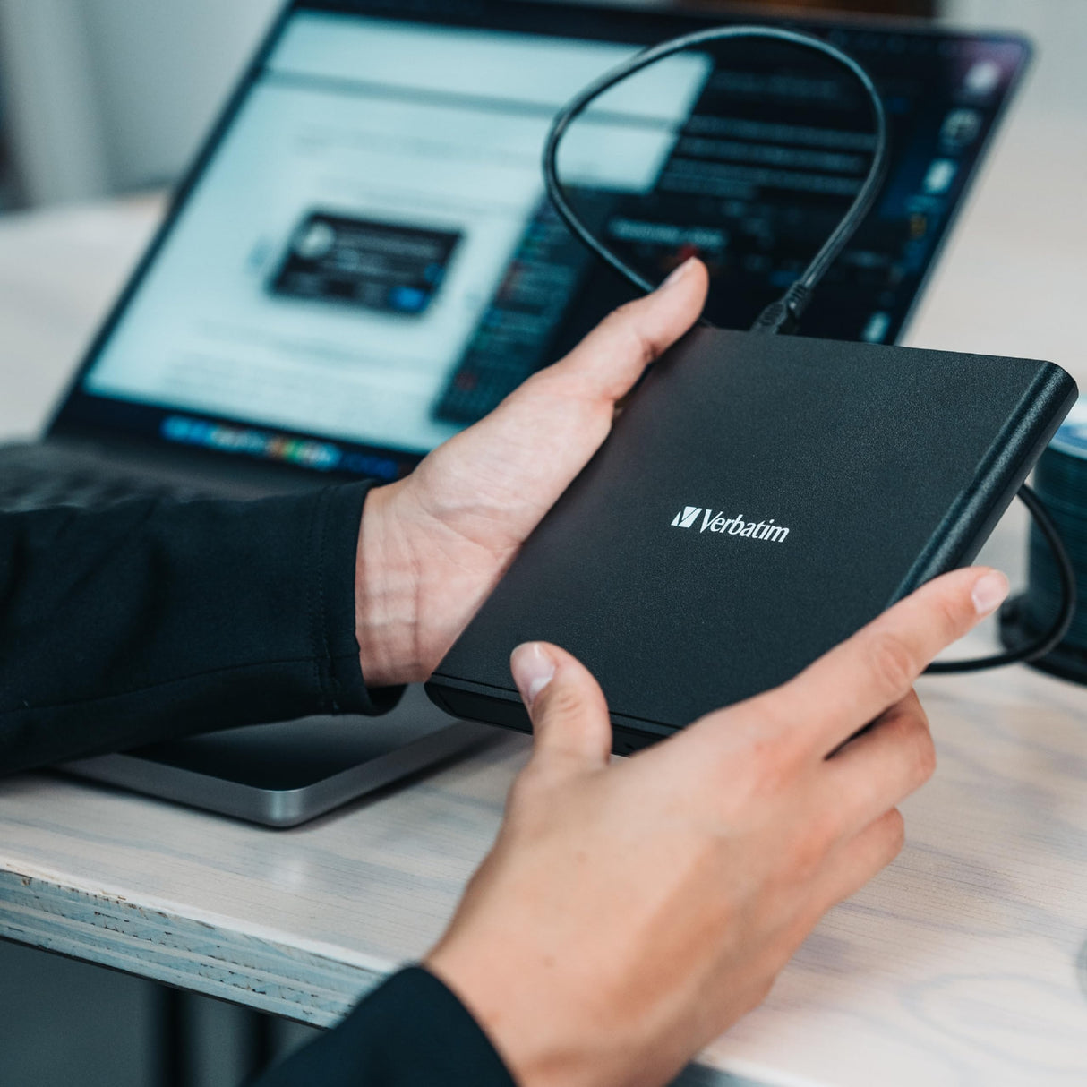 VERBATIM EXTERNAL SLIMLINE CD/DVD WRITER