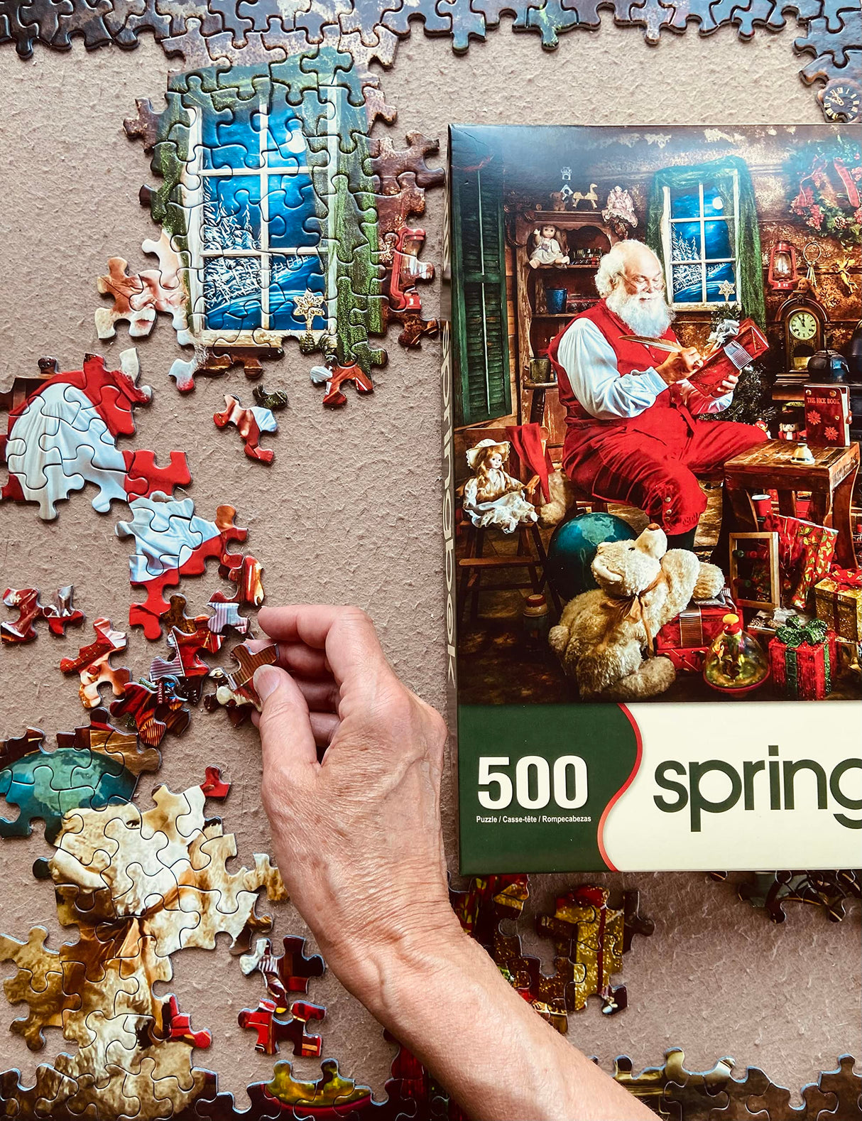 Springbok 500 Piece Jigsaw Puzzle Santa'S Shop