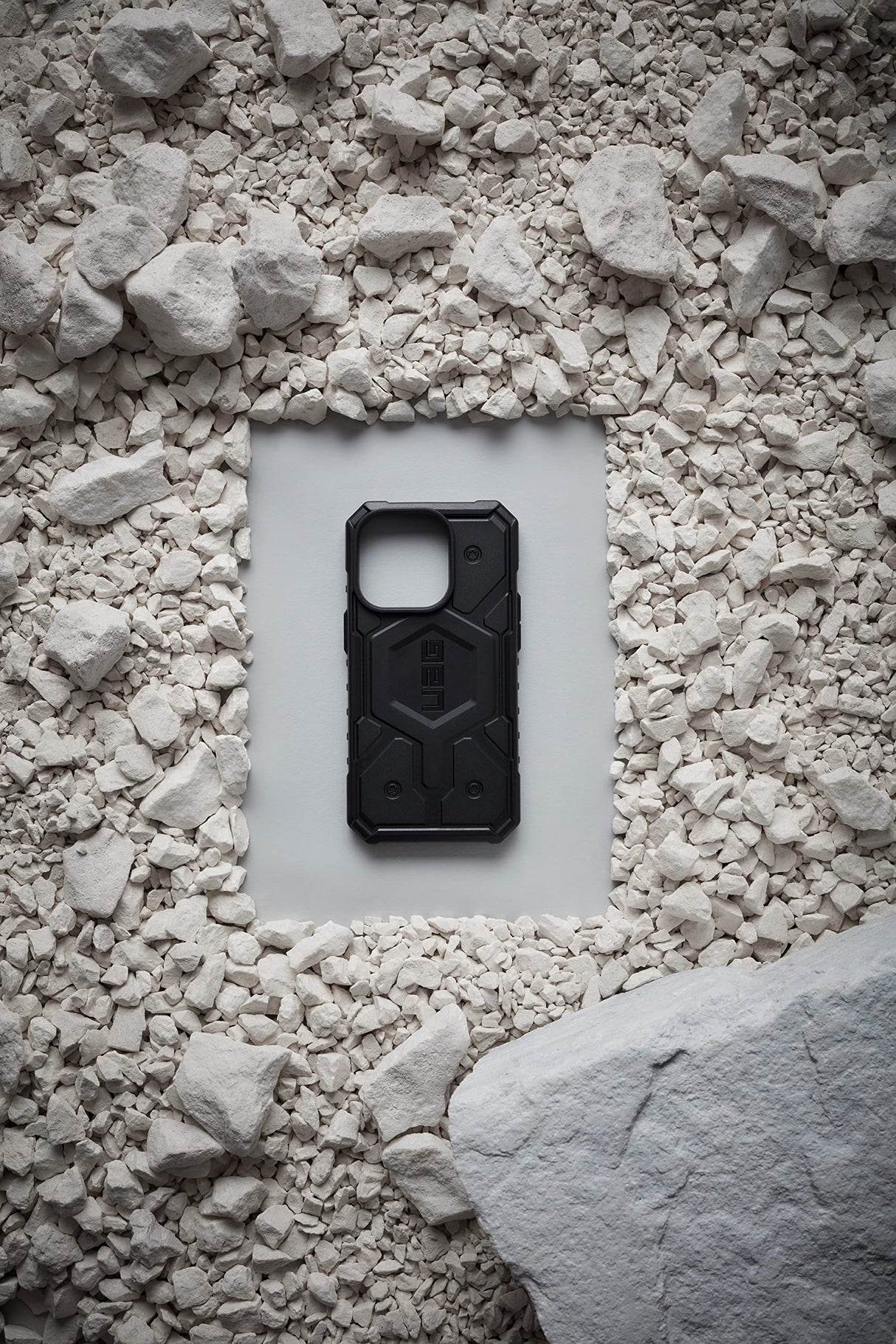 URBAN ARMOR GEAR UAG Designed for iPhone 14 Pro Case White 6.1" Pathfinder Built-in Magnet Compatible with MagSafe Charging Slim Lightweight Shockproof Dropproof Rugged Protective Cover