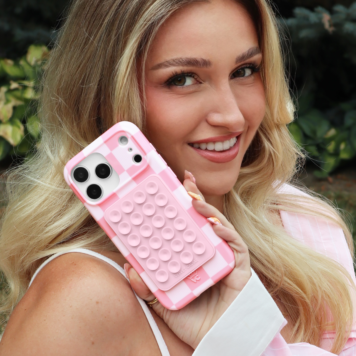 VELVET CAVIAR - Magnetic Suction Phone Mount- Strawberry Milk