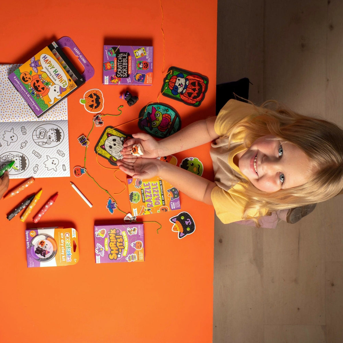 OOLY Creatibles Mini Air Dry Clay - Spooky BFFs - 2 Designs - product image 6 of 8