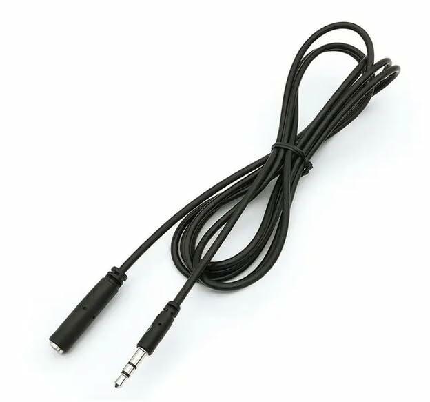 RadioShack 3.5mm Male to Female Extension Round Cable - 1.8m (6 Feet) 4203233