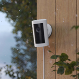 Ring Outdoor Cam Plus Plug-In (white)