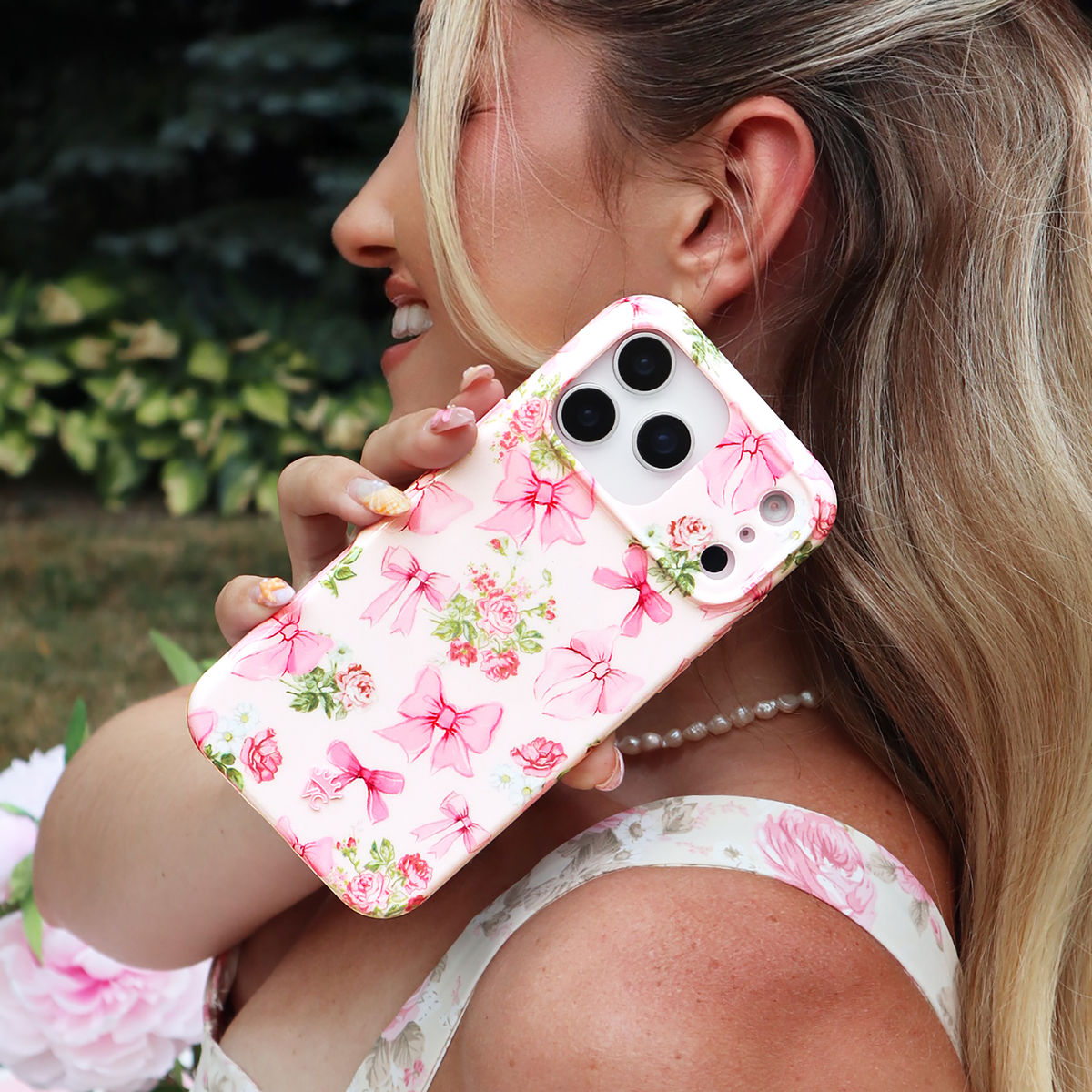 VELVET CAVIAR - IPhone 17 Pro Max MagSafe Case - Posie Pink Bow