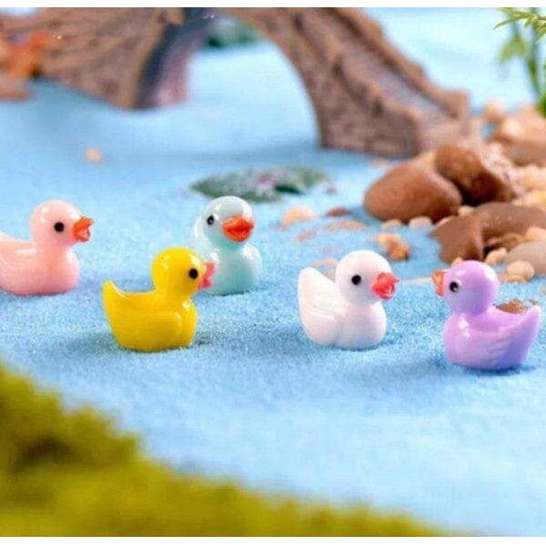 Showcase - Hide-A-Duck! (100pc) Tiny Ducks To Prank Your Friends With!