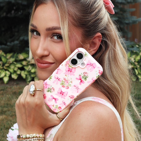 VELVET CAVIAR - IPhone 17 MagSafe Case - Posie Pink Bow