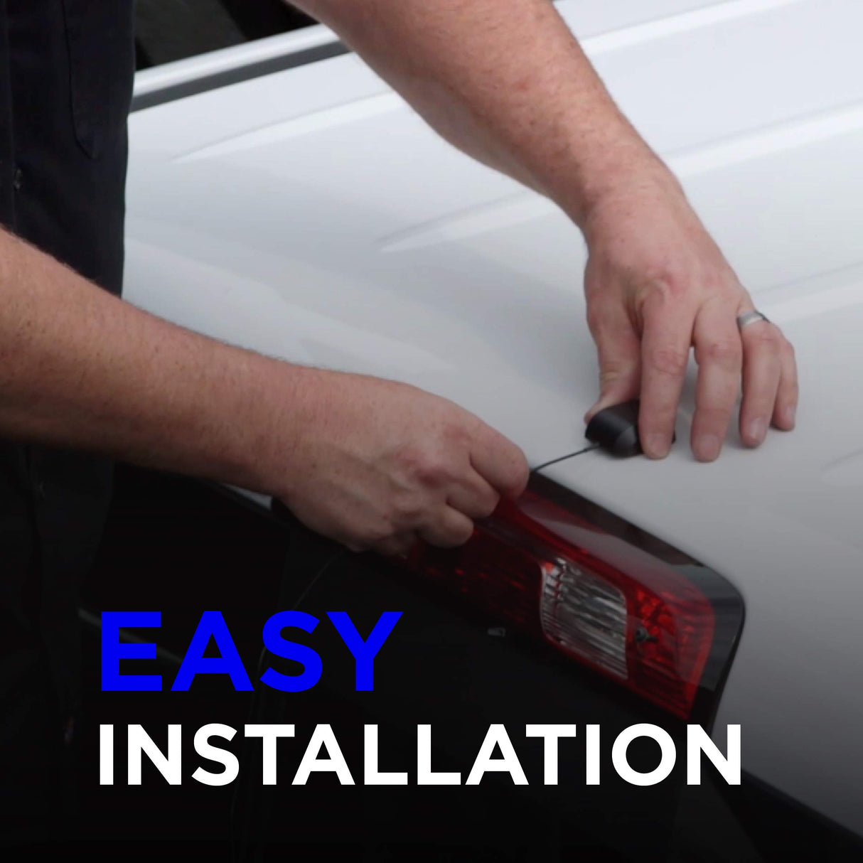 SiriusXM NGVA3 Magnetic Antenna Mount for Your Vehicle, Black