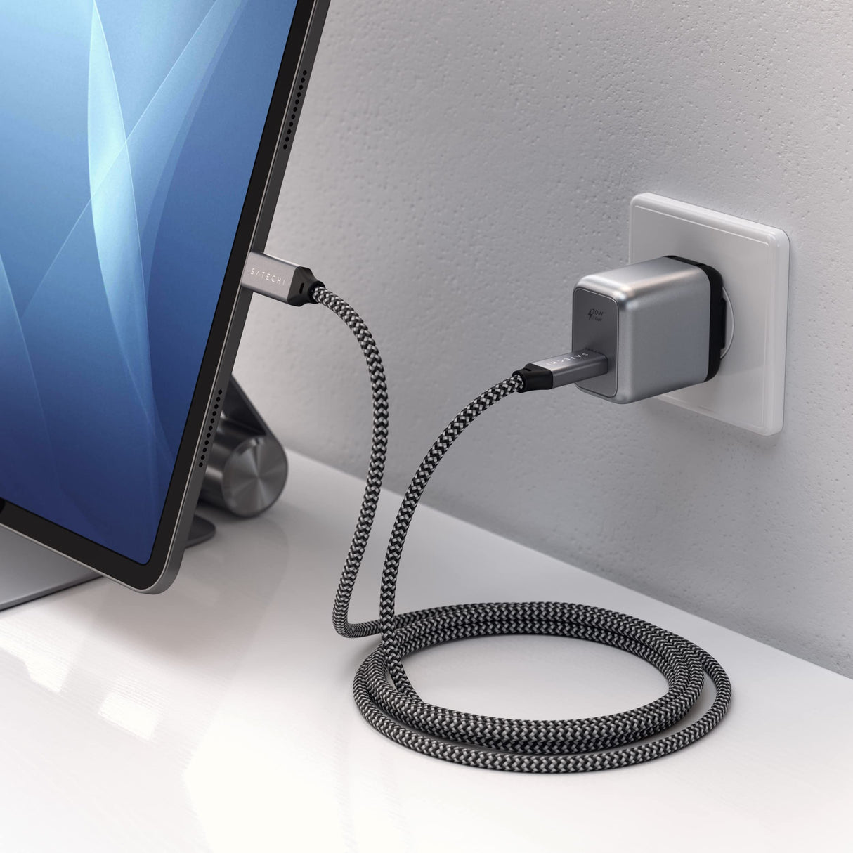 Satechi - 30w Usb-c Pd Gan Wall Charger - Space Gray