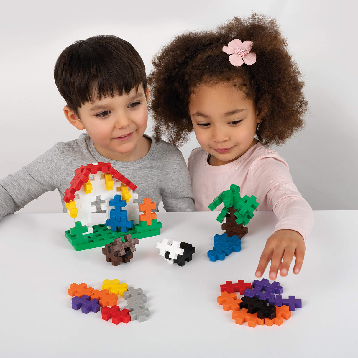 PLUS PLUS Big - Learn to Build Big Basic Color Mix, 60 Piece - Construction Building Stem/Steam Toy, Interlocking Large Puzzle Blocks for Toddlers and Preschool