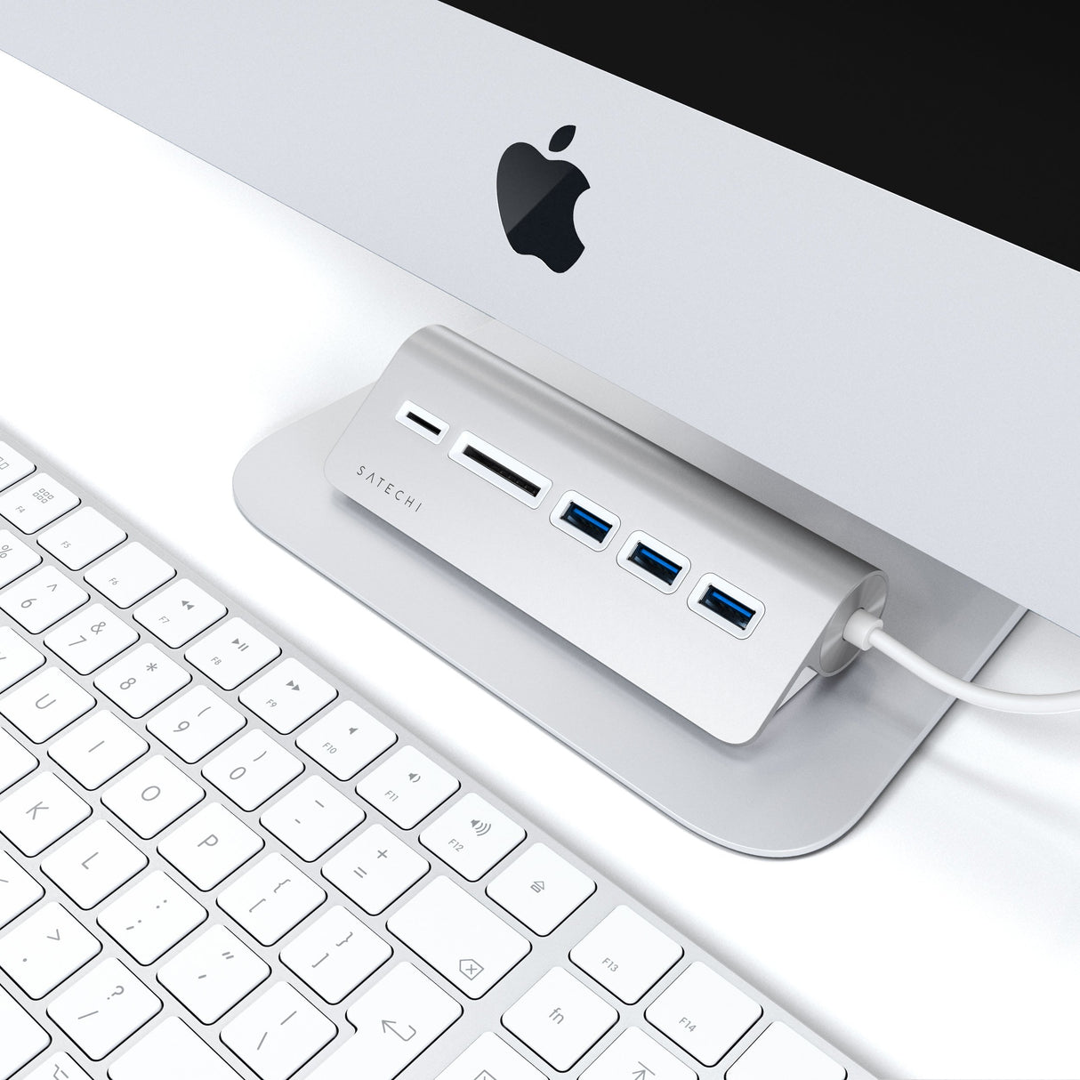 Satechi - Usb C Aluminum Usb 3.0 Hub And Card Reader - Silver