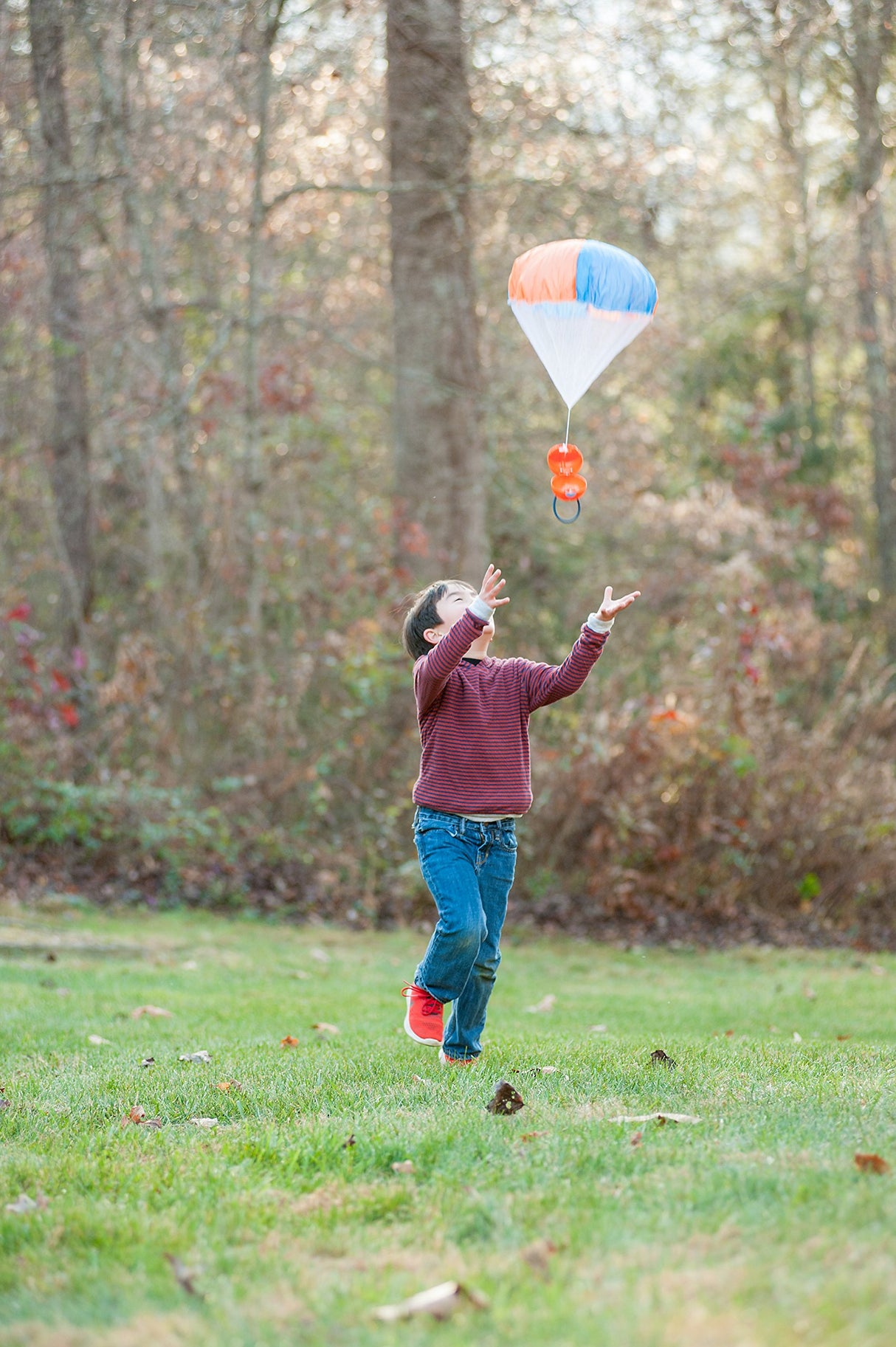 Moonracer Djubi ParaShoot - The Ultimate Outdoor Launching Toy for Kids and Adults - Perfect Family and Outdoor Party Activity for Ages 8+