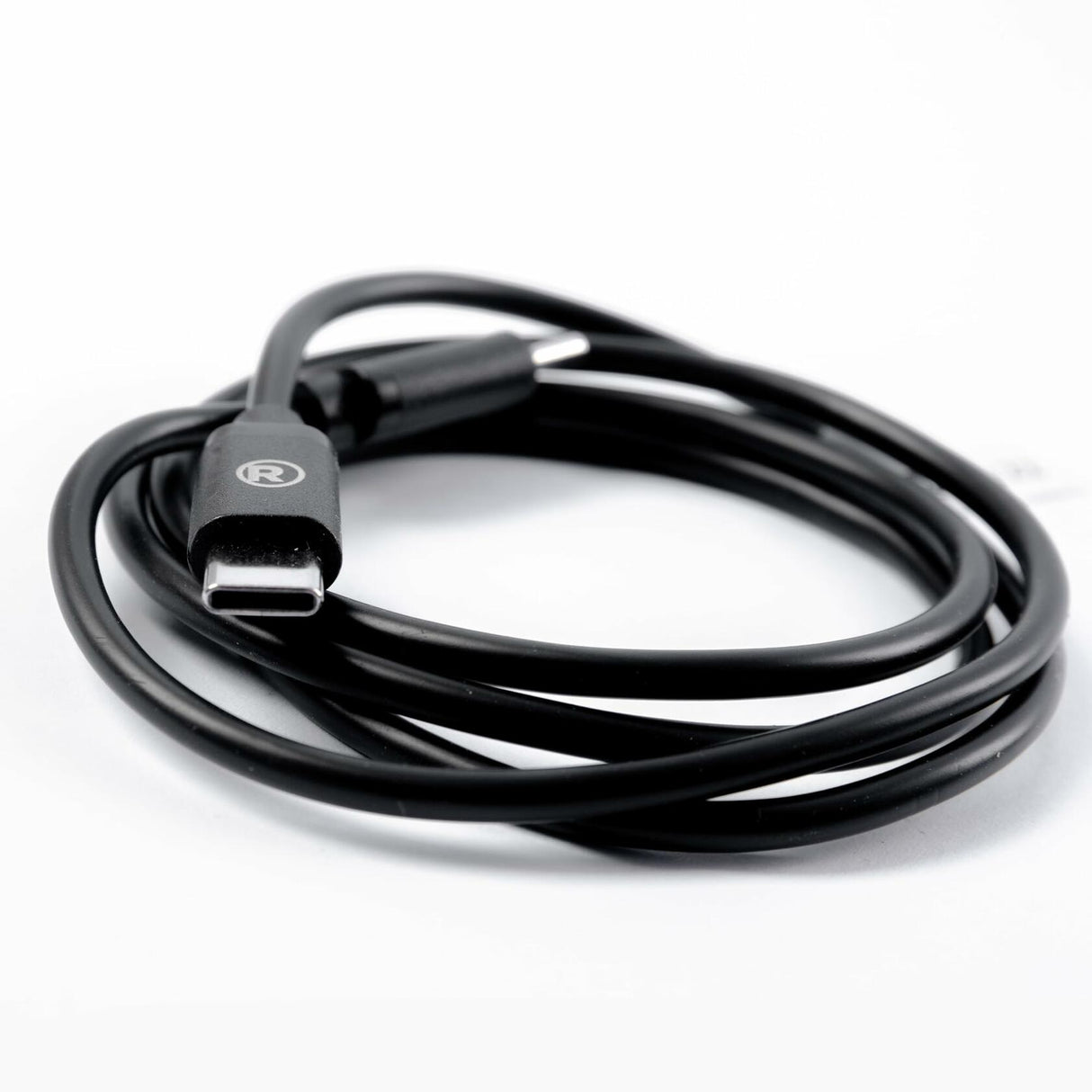 RadioShack Cable Type C to Type C 3FT Round 5V 480MBPS 4203250